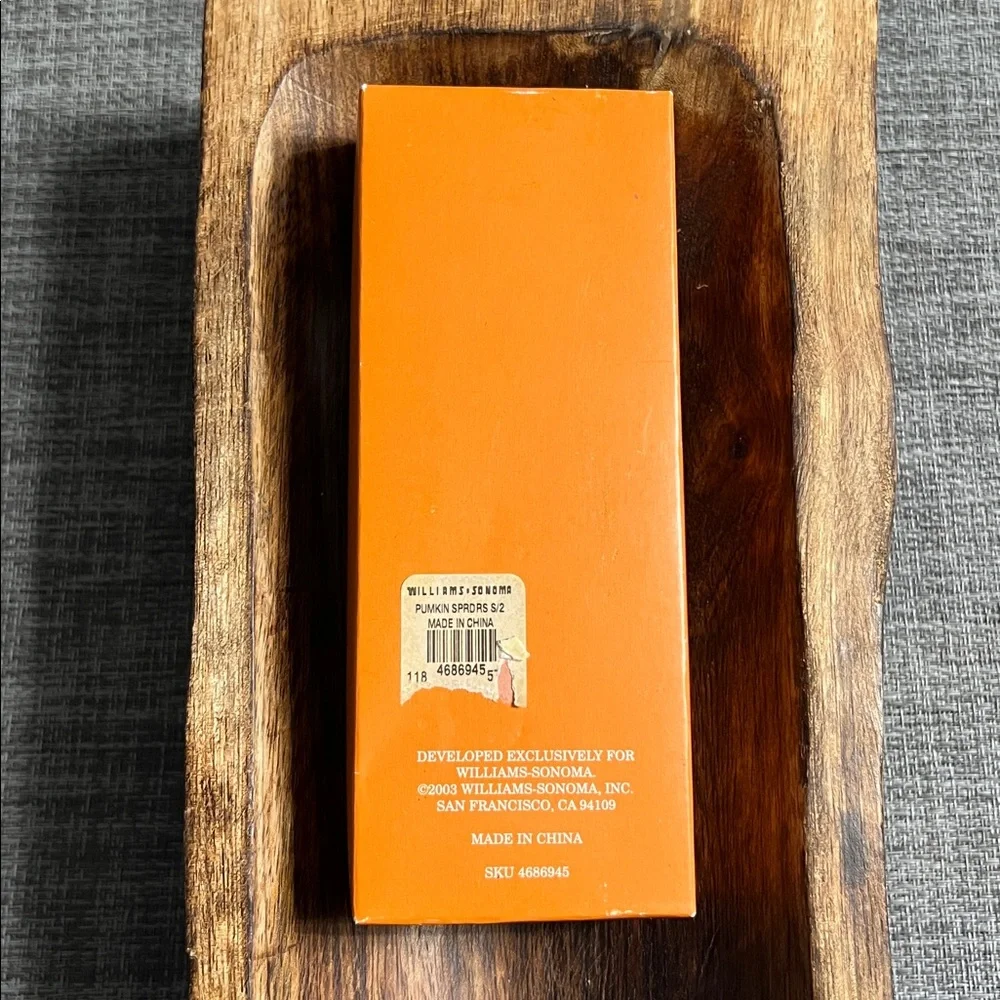 Williams Sonoma Orange Pumpkin Spreaders